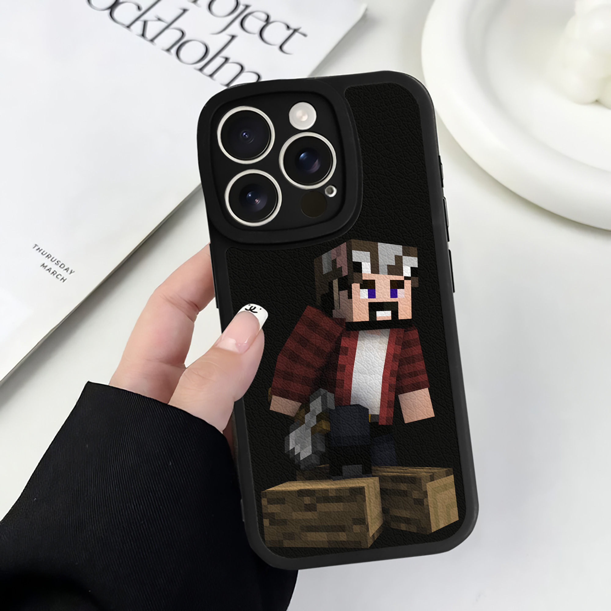 （画像用） マインクラフト ブロックの世界 Minecraft MC Block world 【iPhone 16シリーズ対応】シリコンスマホケース（レザー調） 材質：シリコン